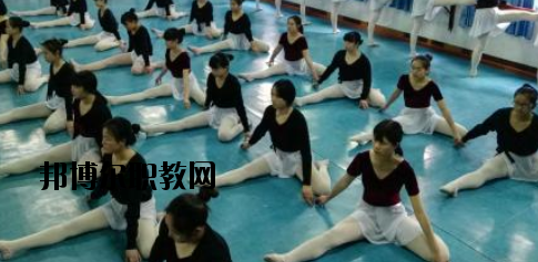酒泉農(nóng)墾技工學(xué)校2020年學(xué)費(fèi)、收費(fèi)多少