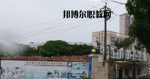 南寧民族歌舞藝術(shù)職業(yè)技術(shù)學(xué)校怎么樣、好不好
