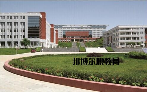 銅仁廣播電視大學(xué)中專部學(xué)校怎么樣、好不好