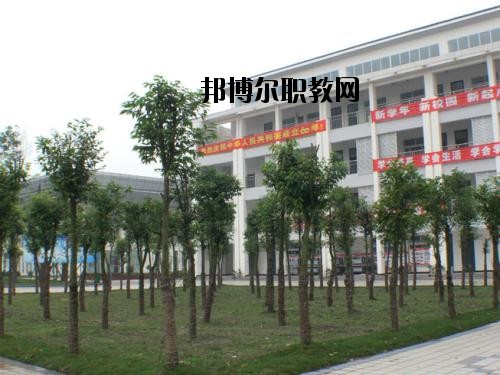 德陽電子工程學校2020年報名條件、招生要求、招生對象