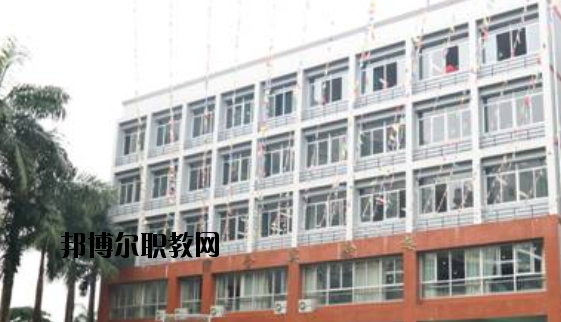 廣西電子高級技工學校2020年報名條件、招生要求、招生對象