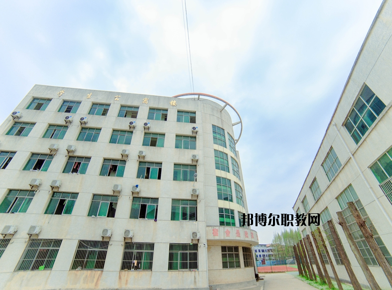 黃岡技師學(xué)院2020年報名條件、招生要求、招生對象