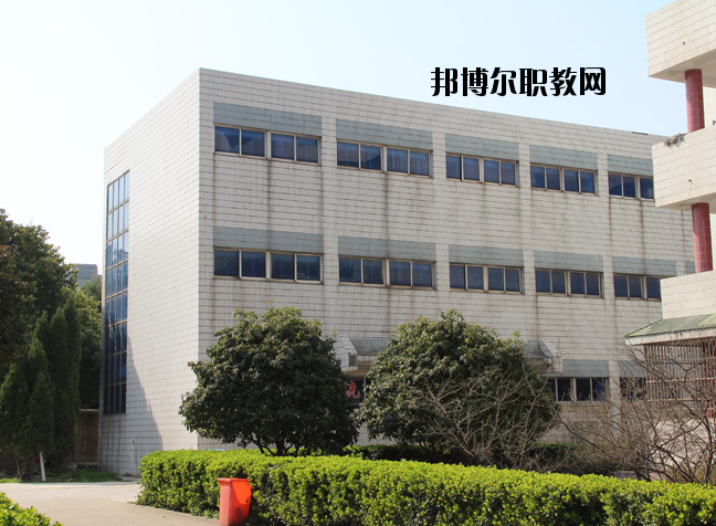 蘇州衛(wèi)生職業(yè)學(xué)校2020年報(bào)名條件、招生要求、招生對(duì)象