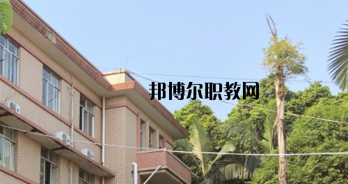 廣西工貿(mào)職業(yè)技術(shù)學校怎么樣、好不好