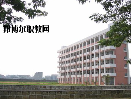 揭陽技工學(xué)校2020年報(bào)名條件、招生要求、招生對象