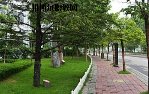 馬關(guān)縣民族職業(yè)高級(jí)中學(xué)2020年學(xué)費(fèi)、收費(fèi)多少