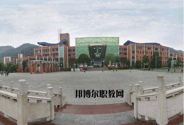 遵義體育運動學(xué)校2020年報名條件、招生要求、招生對象