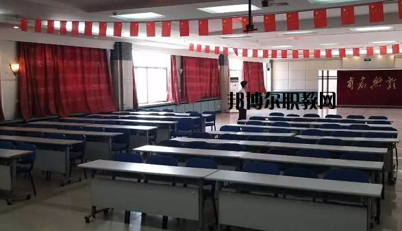 甘肅信息工程技術(shù)中等專業(yè)學(xué)校2020年學(xué)費、收費多少