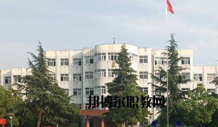 河南南陽(yáng)宛西中等專業(yè)學(xué)校2021年報(bào)名條件、招生要求、招生對(duì)象