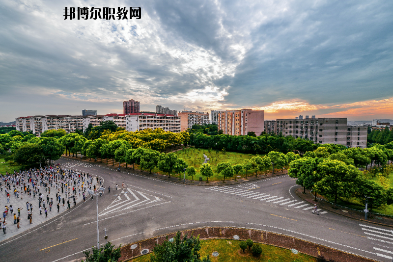 江蘇建筑職業(yè)技術(shù)學(xué)院怎么樣、好不好