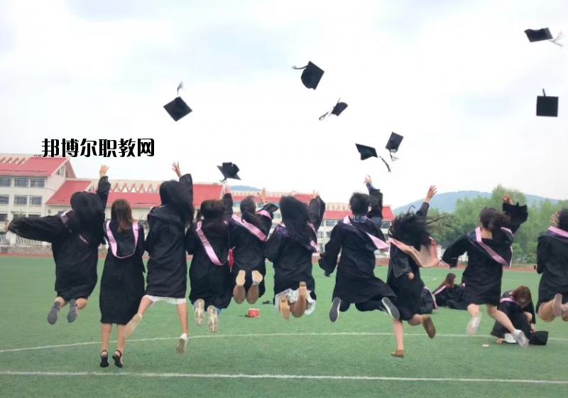 江蘇建康職業(yè)學(xué)院2020年報(bào)名條件、招生要求、招生對象
