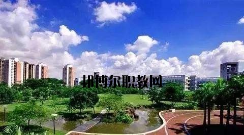 安陸深藍電子工業(yè)技術(shù)學校2020年報名條件、招生要求、招生對象