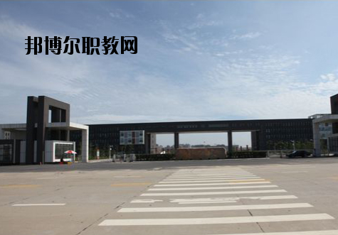 江西建設(shè)工程學(xué)校2020年報(bào)名條件、招生要求、招生對象