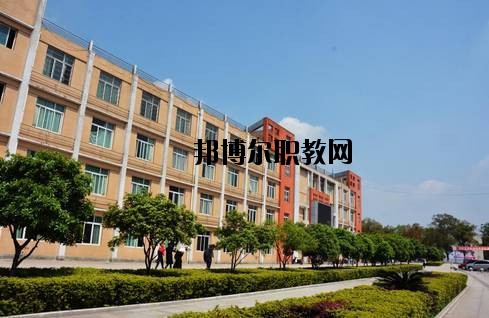 宜賓遠(yuǎn)大職業(yè)技術(shù)學(xué)校2020年報(bào)名條件、招生要求、招生對(duì)象