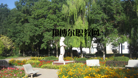 金川公司技工學(xué)校2020年學(xué)費(fèi)、收費(fèi)多少