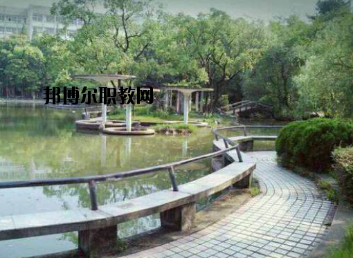 南昌經(jīng)濟(jì)管理學(xué)校2020年報(bào)名條件、招生要求、招生對(duì)象
