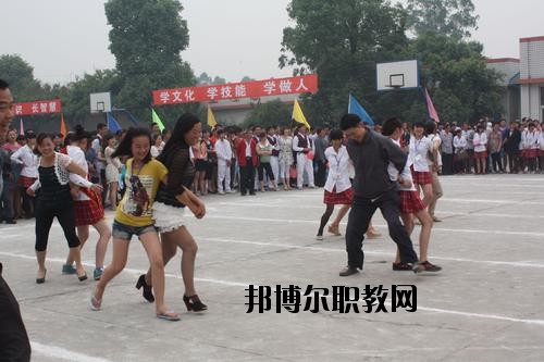 樂(lè)山欣欣藝術(shù)職業(yè)學(xué)校2020年報(bào)名條件、招生要求、招生對(duì)象