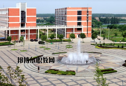 蕪湖信息科技學(xué)校2020年報(bào)名條件、招生要求、招生對(duì)象