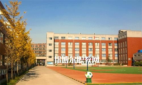 延津無線電技術(shù)學(xué)校2021年學(xué)費(fèi)、收費(fèi)多少
