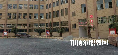 貴州航空工業(yè)技師學(xué)院樂(lè)灣校區(qū)怎么樣、好不好