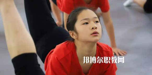 蘭州慈愛實(shí)驗(yàn)藝術(shù)職業(yè)學(xué)校怎么樣、好不好