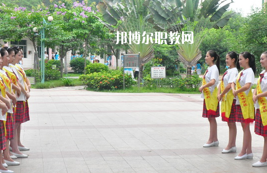 廣東黃埔衛(wèi)生職業(yè)技術(shù)學(xué)校2020年報名條件、招生要求、招生對象