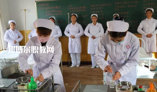 靈臺縣職業(yè)中等專業(yè)學(xué)校2020年報(bào)名條件、招生要求、招生對象