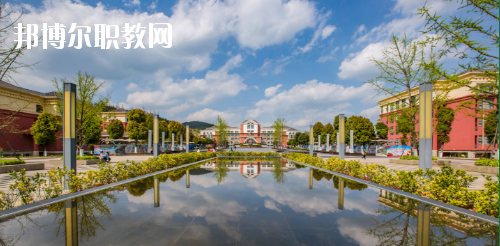 貴陽(yáng)幼兒師范高等?？茖W(xué)校(中職部)2020年招生辦聯(lián)系電話