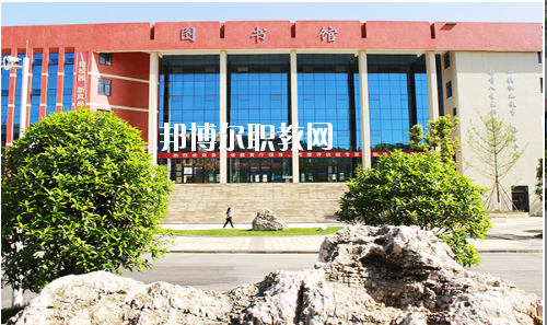 貴州應(yīng)用技術(shù)職業(yè)學(xué)院(中職部)2020年報(bào)名條件、招生要求、招生對(duì)象