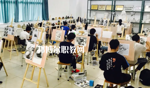 惠州科貿(mào)職業(yè)技術(shù)學(xué)校2020年報名條件、招生要求、招生對象