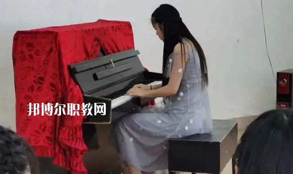 梅州五洲學(xué)校2020年學(xué)費(fèi)、收費(fèi)多少