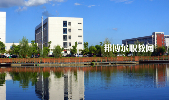 安徽銅陵技師學(xué)院怎么樣、好不好