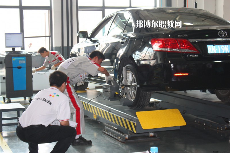 四川2021年好一點(diǎn)的汽修學(xué)校大專學(xué)校