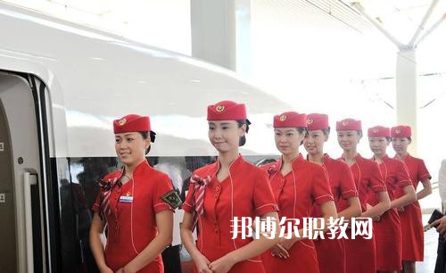 四川2021年初中生報什么鐵路學校好