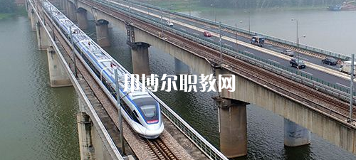南寧2021年初中生上鐵路學校好嗎