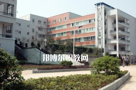 重慶2021年鐵路學校招生電話