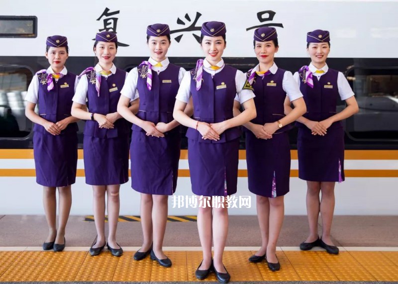 蘭州2021年初中生上高鐵學校好不好