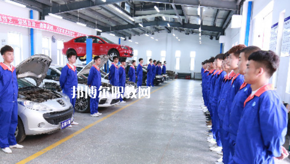 廣州2021年中專汽修學(xué)?？梢钥即髮? width=