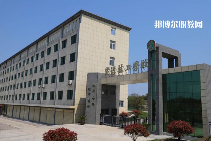 懷寧宏達(dá)技工學(xué)校2021年報(bào)名條件、招生要求、招生對(duì)象