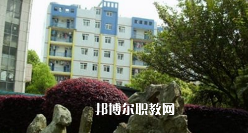 都勻市中等職業(yè)技術(shù)學(xué)校2021年報(bào)名條件、招生要求、招生對象