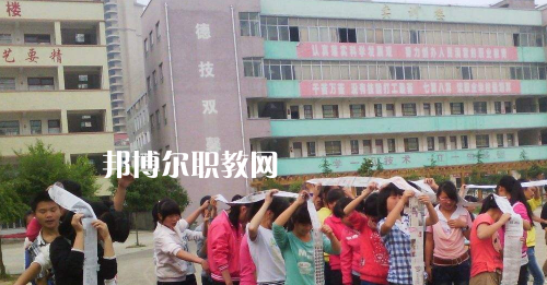 甕安鴻翔中等職業(yè)技術學校怎么樣、好不好