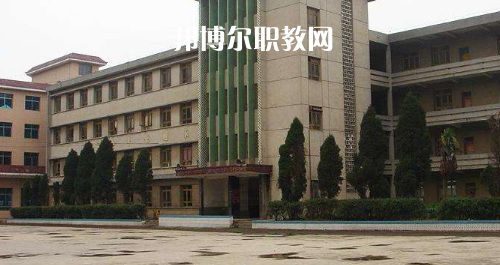 大方縣綜合職業(yè)技術學校2021年報名條件、招生要求、招生對象
