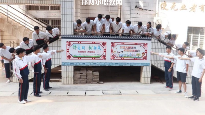 景洪職業(yè)高級(jí)中學(xué)2021年報(bào)名條件、招生要求、招生對(duì)象