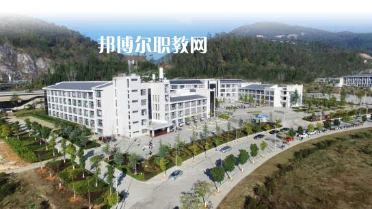 臨滄財(cái)貿(mào)學(xué)校怎么樣、好不好