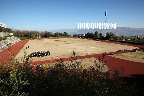 大理州財貿(mào)學(xué)校2021年報名條件、招生要求、招生對象