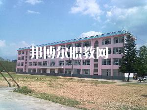 耿馬縣職教中心2021年報(bào)名條件、招生要求、招生對(duì)象