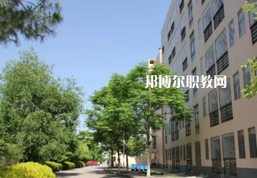 云南曲靖應(yīng)用技術(shù)學(xué)校怎么樣、好不好