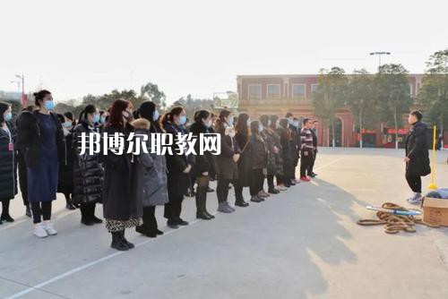 四川五月花技師學(xué)院2021年學(xué)費(fèi)、收費(fèi)多少