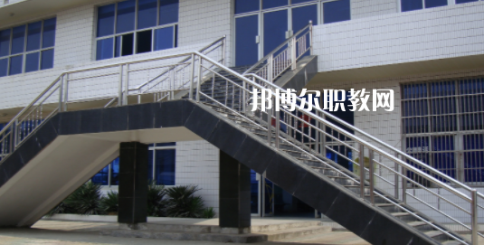 安徽省霍邱師范學(xué)校2021年學(xué)費(fèi)、收費(fèi)多少