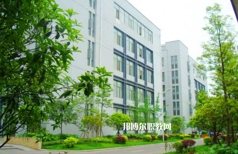 石家莊華美鐵路中等專業(yè)學校2022年報名條件、招生要求、招生對象